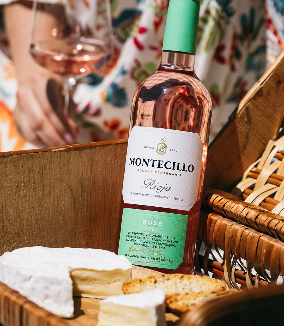 Cesta con Montecillo Rose